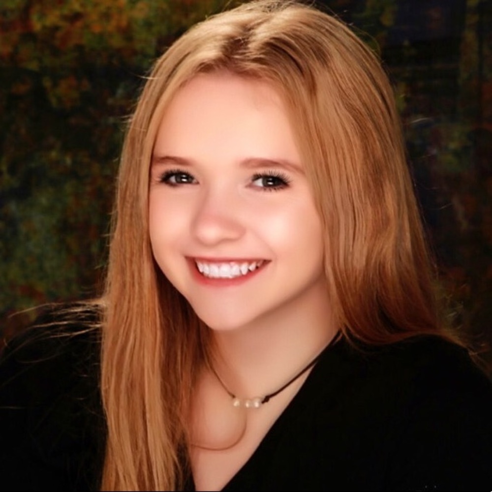Meet your Posher, Makayla